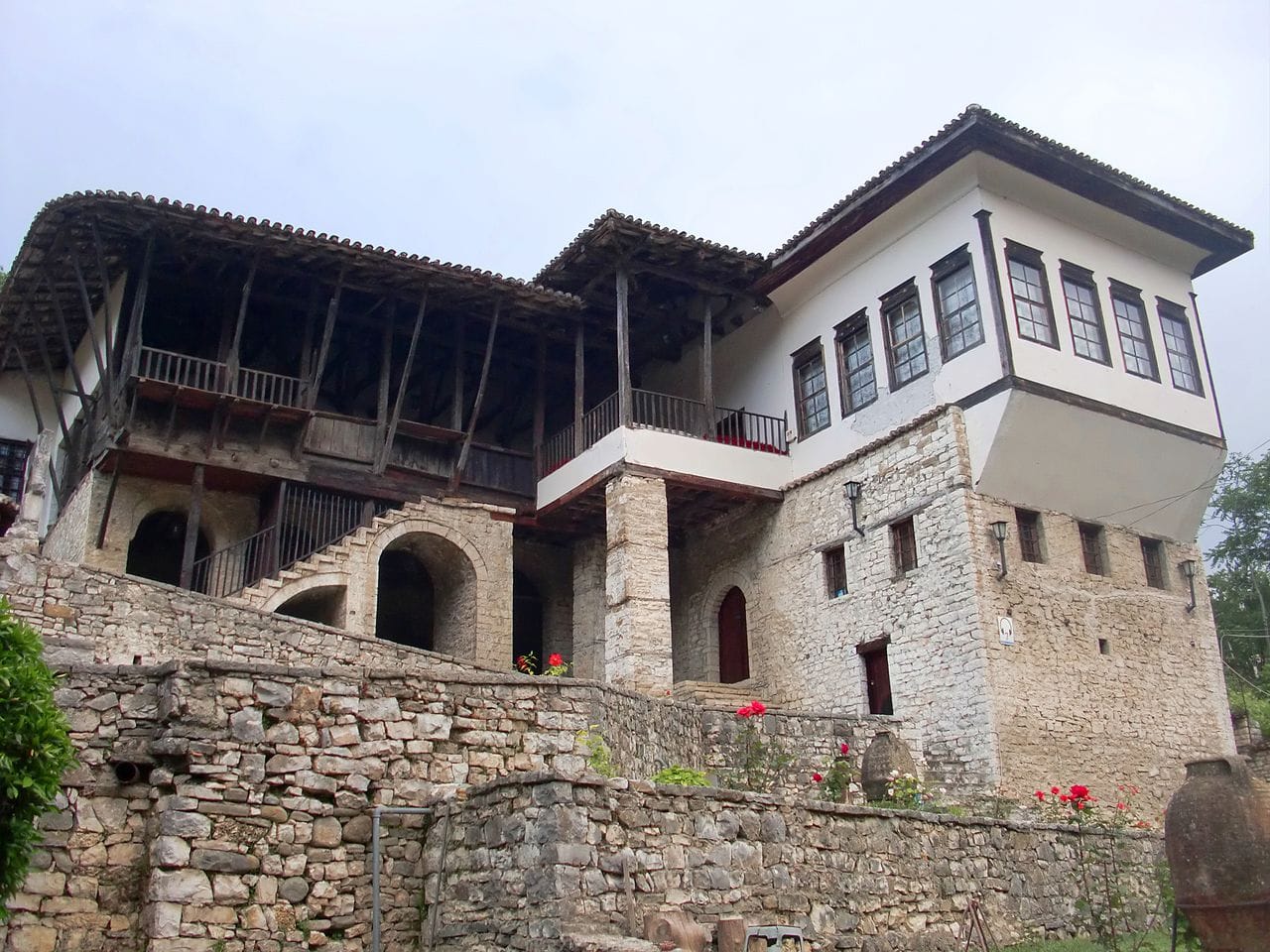 Muzeu Etnografik i Beratit: një shtëpi e shekullit të 18-të që flet për jetesën