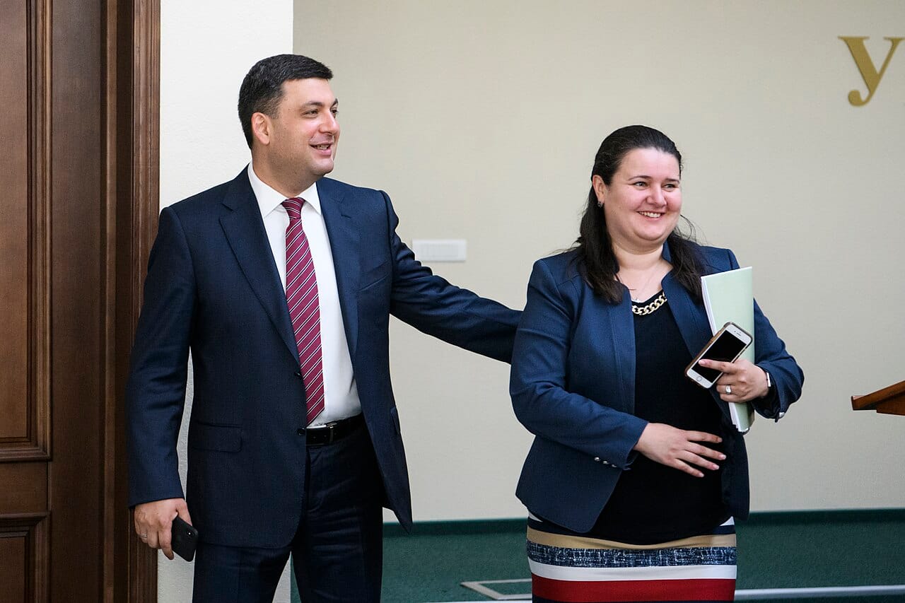 Zelensky heq ambasadoren e Ukrainës në SHBA