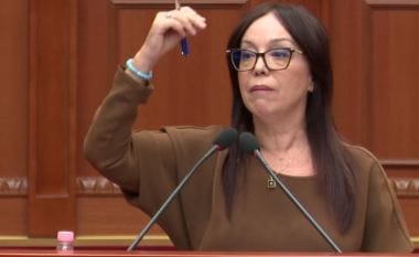 New health minister vows in Parliament: Either I bring in the PET scanner or I will resign!