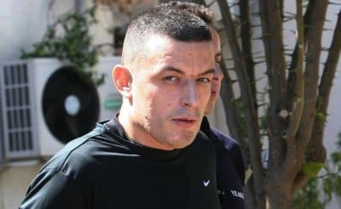 Greek police continue search amid suspicions Alket Rizai may have entered Albania