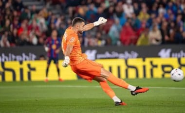 Barcelona humbet Joan Garcian për tri javë pas dëmtimit në menisk