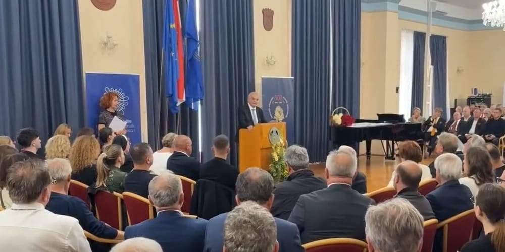 Pse gjuha arbneshe e Zarës po zhduket pas 300 vjetësh?