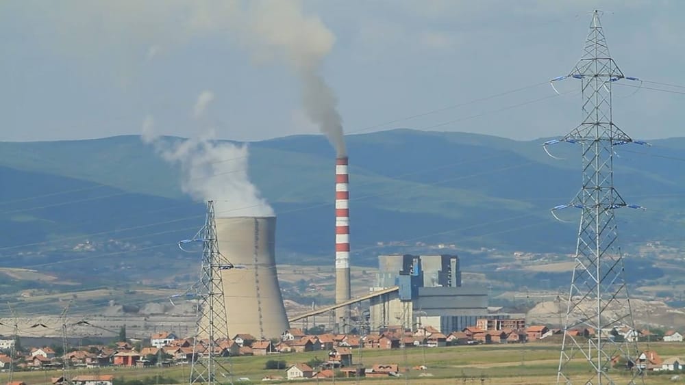 Pse u largua ekipi gjerman nga KEK-u pas dëmtimit të azbestit?
