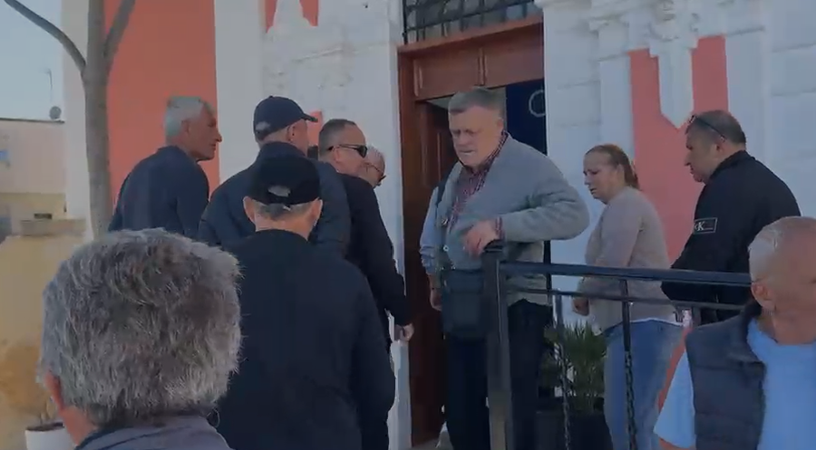 Pse tregtarët e Vlorës protestojnë kundër Bashkisë?