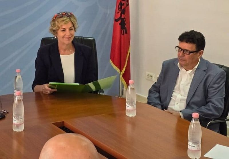 Pse shkarkoi ministrja Sala drejtorin e FSKDSH dhe kush e zëvendëson?