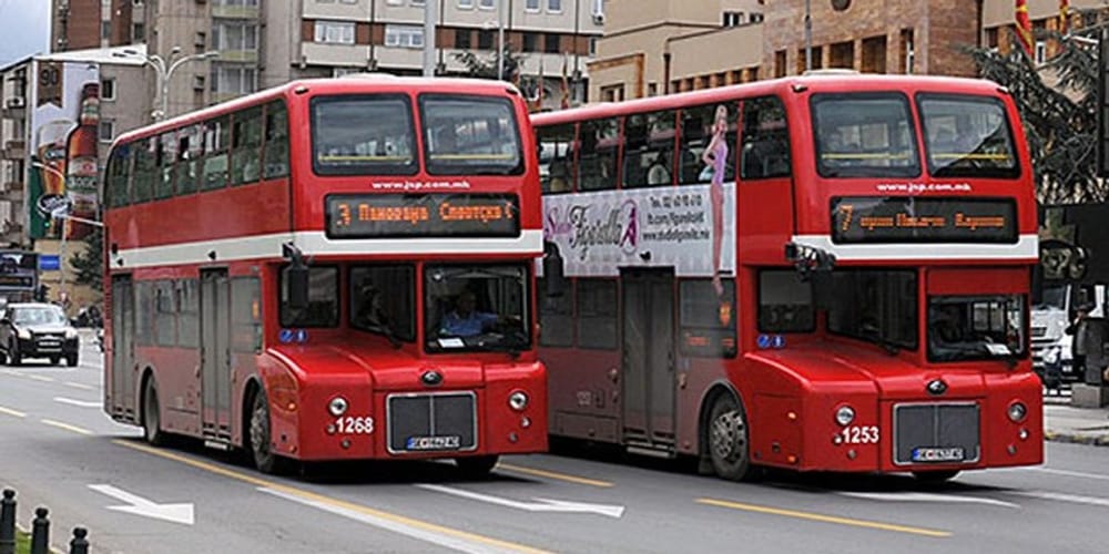 Pse autobusët e prishur paralizojnë transportin publik në Shkup?