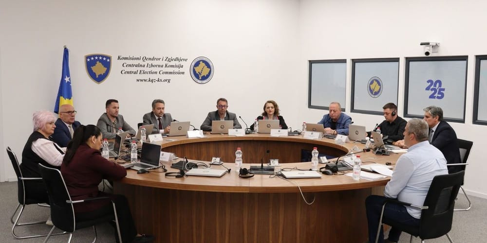 Kush janë 902 kandidatët që KQZ certifikoi për deputetë?