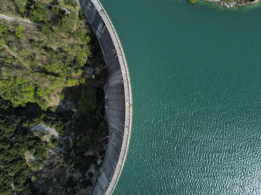 Rezervuari i Thanës: Si po ndikon avaria në Lushnjë, Divjakë e Fier?