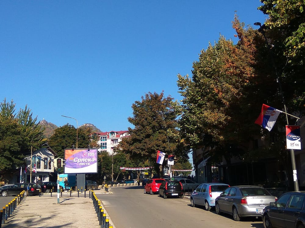 Pse serbët në Kosovë u shoqëruan në polici gjatë Vidovdanit?