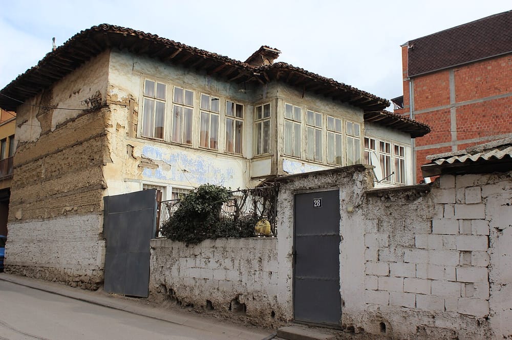Pse rritet çmimi i banesave në Kosovë?