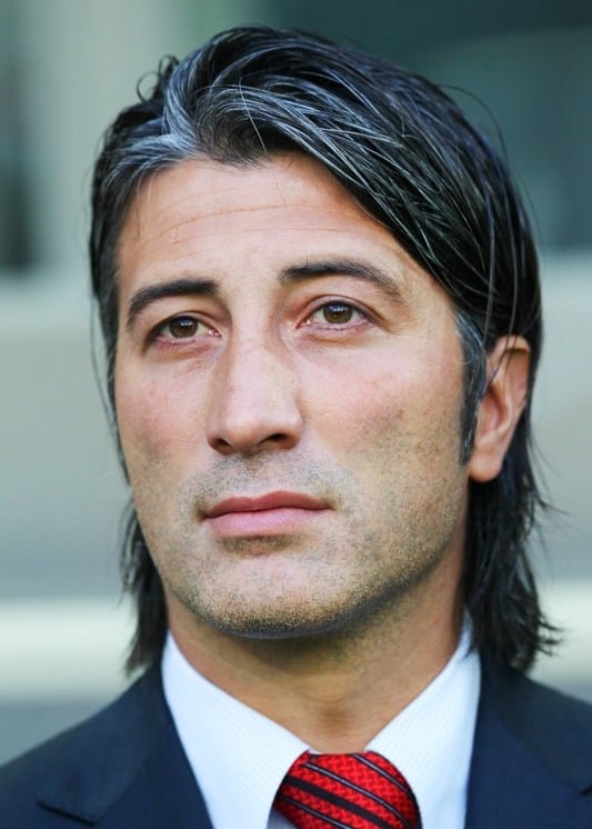 Manzambi shënon e asiston në fitoren 2:1 të Zvicrës