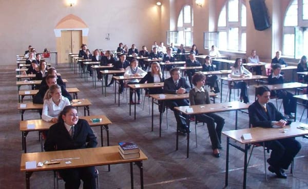 Si do të organizohet testi i maturës shtetërore për 19 mijë nxënës?