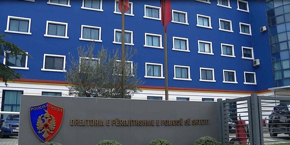 Si zhvatën 8 punonjës banke 200 mijë euro nga klientët?
