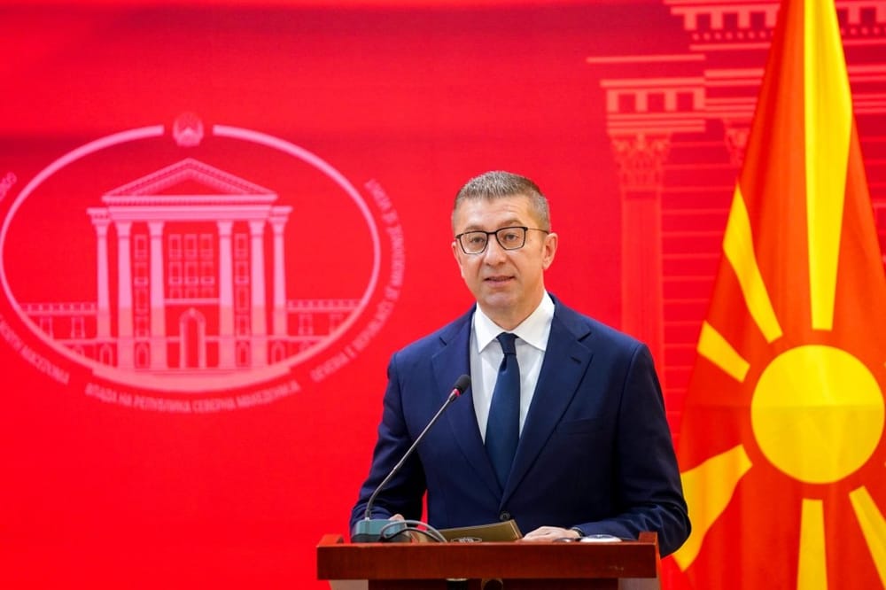 Pse kundërshton Mickoski ndryshimet kushtetuese pa garanca të qarta?