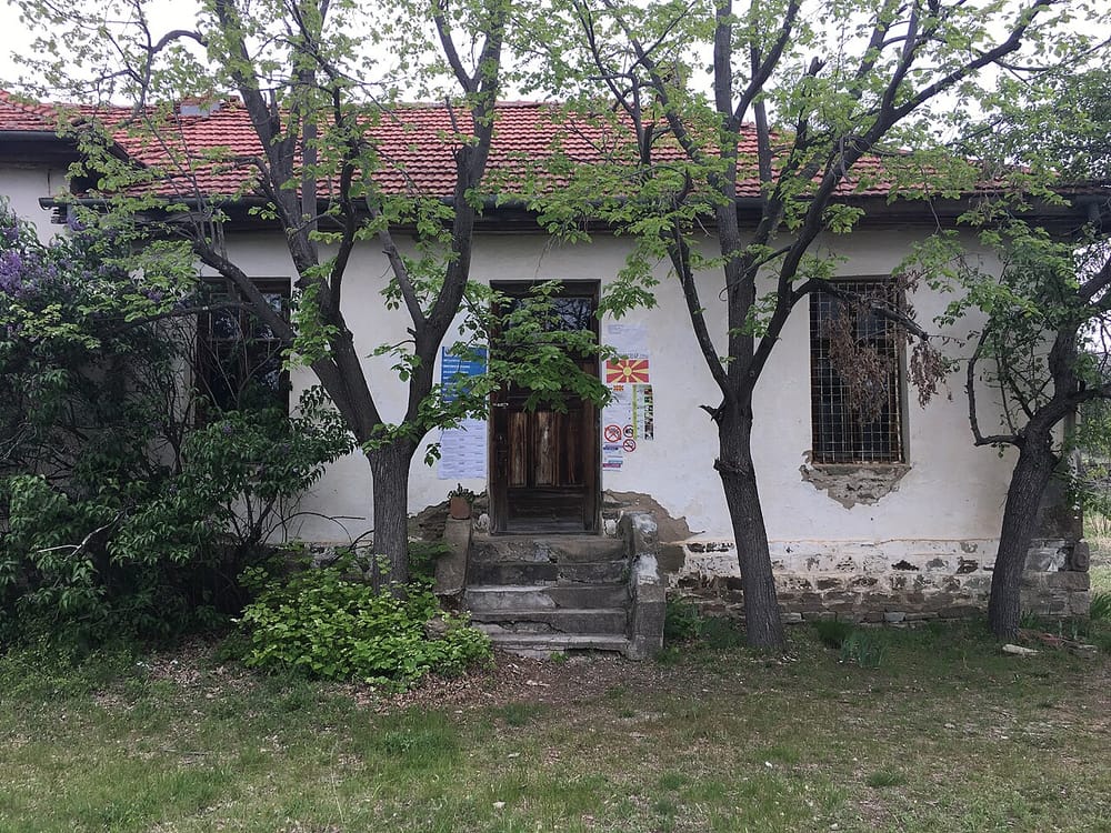 Si përpiqej ta mashtrojë gruan e moshuar?