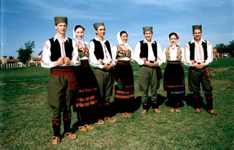 Si e ktheu parada e 'Albanian Roots' New Yorkun në festë kuqezi?