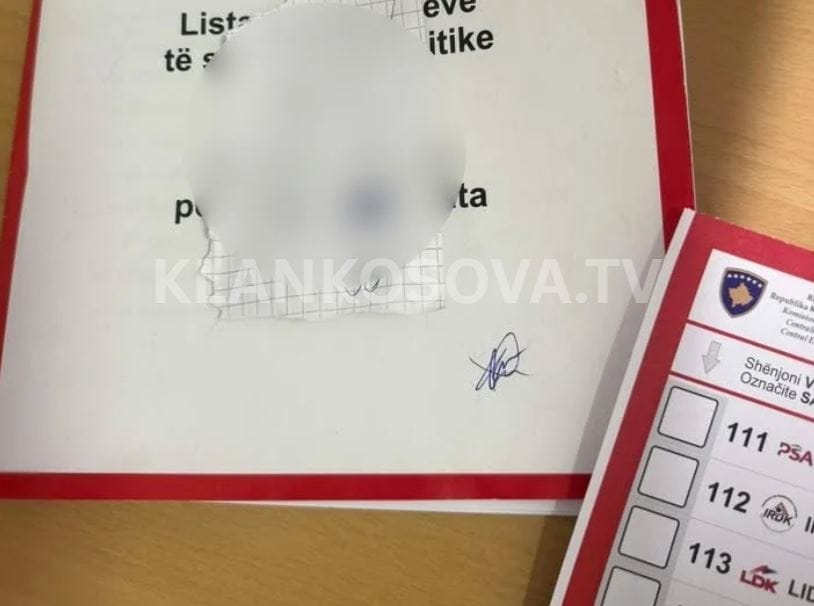 Çfarë u gjet në kabinën e votimit në shkollën "Mustafë Venhari" në Vushtrri?