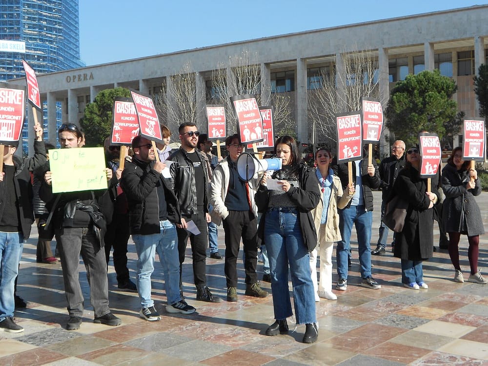 Çfarë kërkojnë protestuesit pas 26 ditësh para Kryeministrisë?