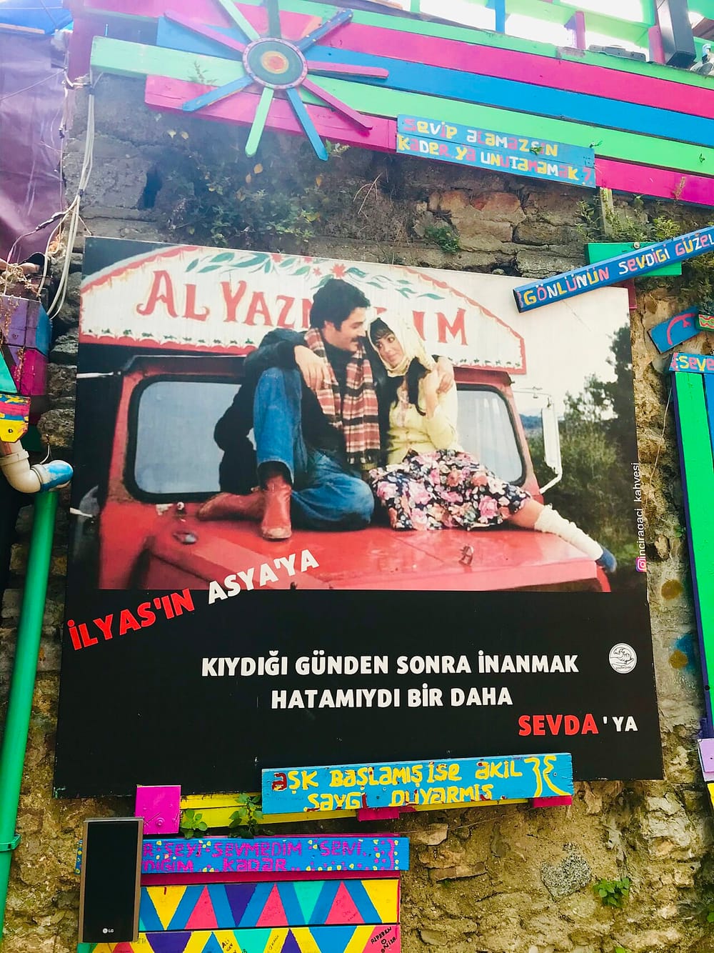 Vdesh aktori turk Kadir İnanır në moshën 77-vjeçare