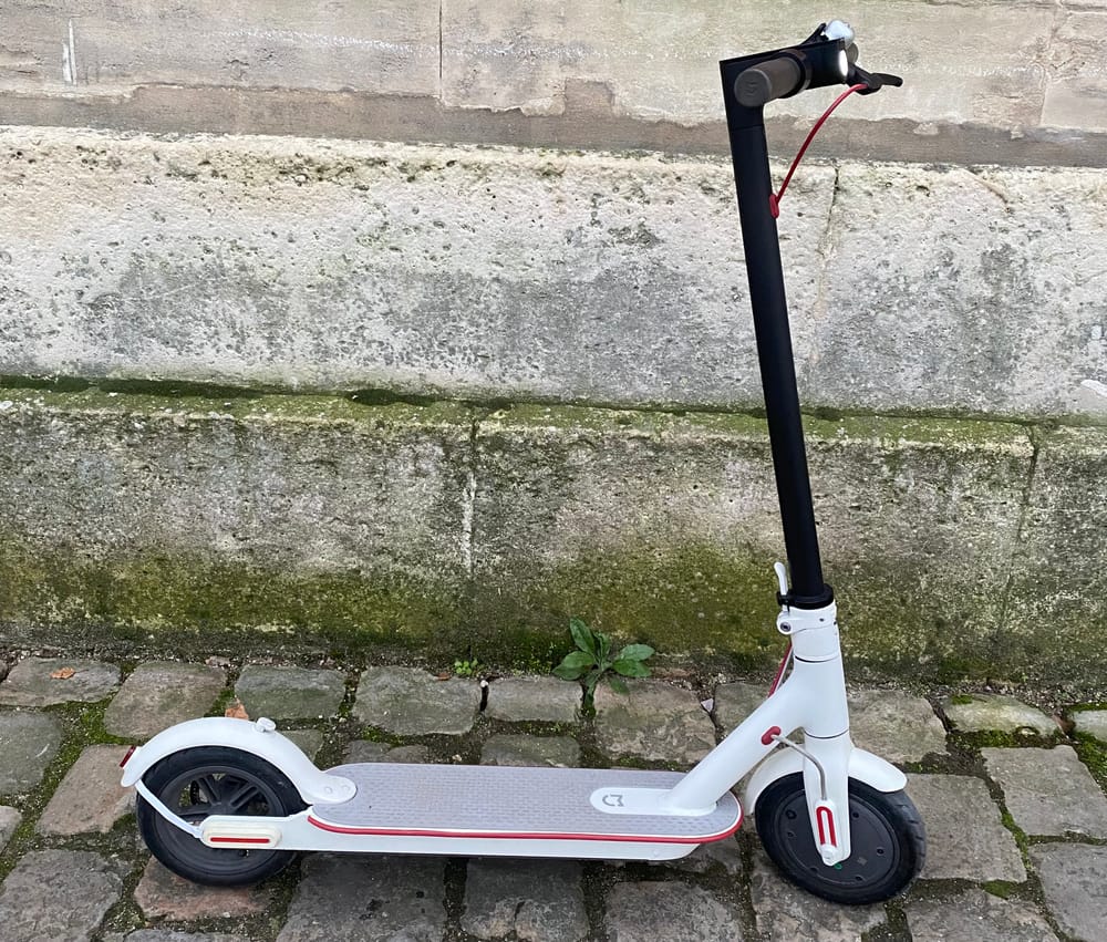 Pse neurologu pediatrik po e quan trotinetin elektrik rrezik për fëmijët?