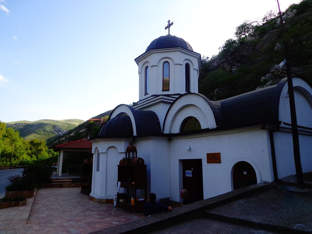 Këmbësor 54-vjeçar vdes në Veles pas goditjes nga kamioni