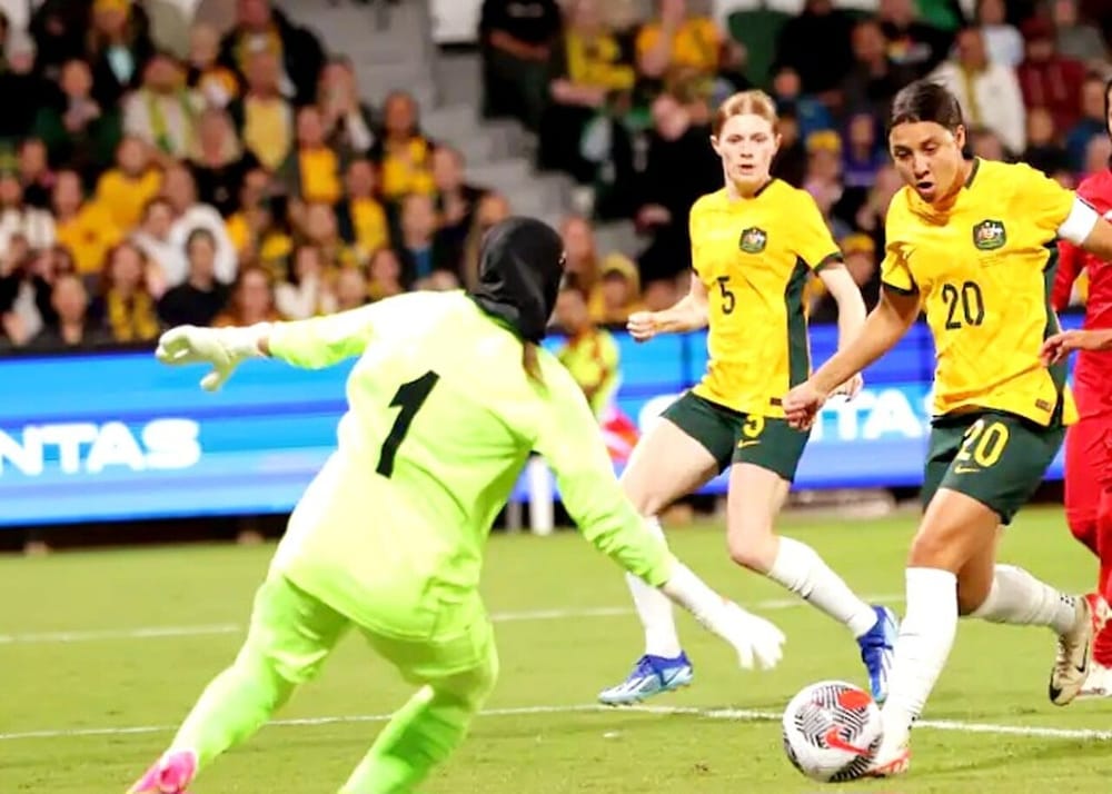 Australia kalon Grupin D me 0-0, Irani pret në 1/16-ta