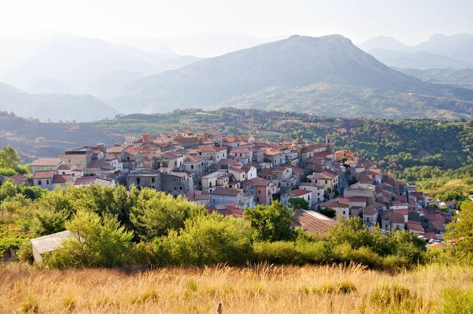 Arbërishtja: shqipja e ngrirë në kohë
