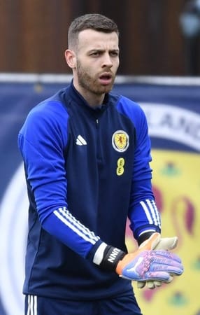Si u bë Gunn objektiv i Manchester United?