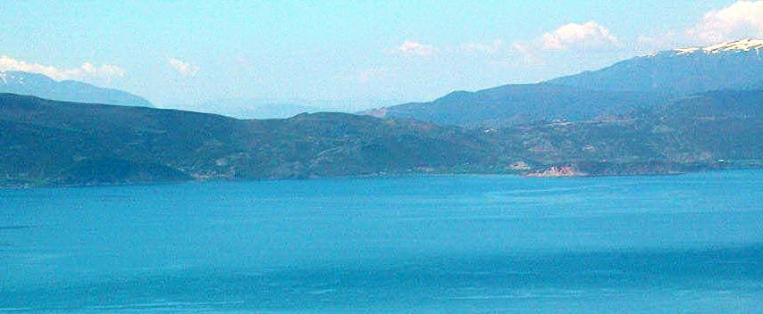 Nënshkruhet marrëveshja për kontroll të përbashkët në kufirin me Maqedoninë