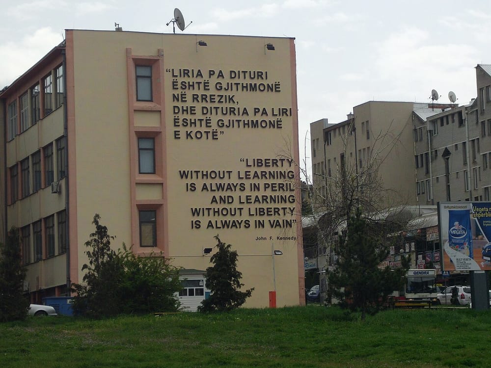 Pse numri i studentëve në Universitetin e Prishtinës ra për 32 për qind?