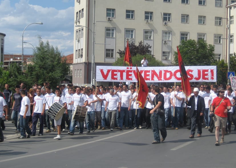Pse Haradinaj merret me bashkëkombas të Kosovës në protestat e Tiranës?