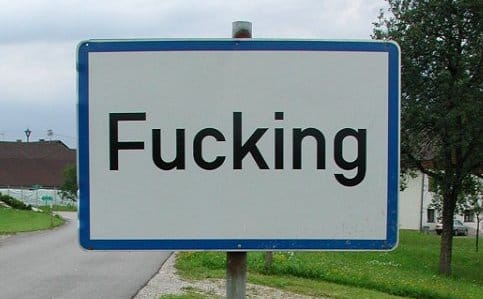 Si i ruan arkiva 250 mijë emra vendesh për kujtesën shqiptare?