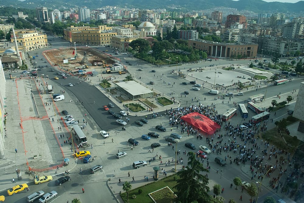 Pse mijëra shqiptarë protestojnë kundër Ramës?