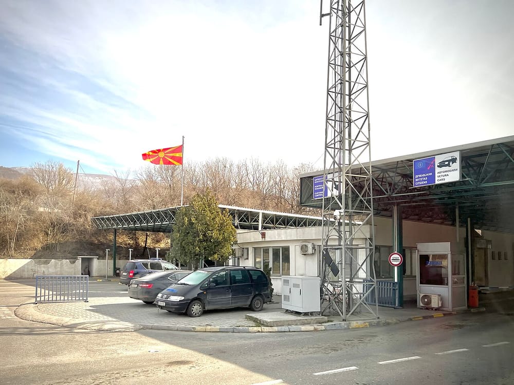 Sa ndryshon rroga mesatare në Maqedoni sipas sektorëve?