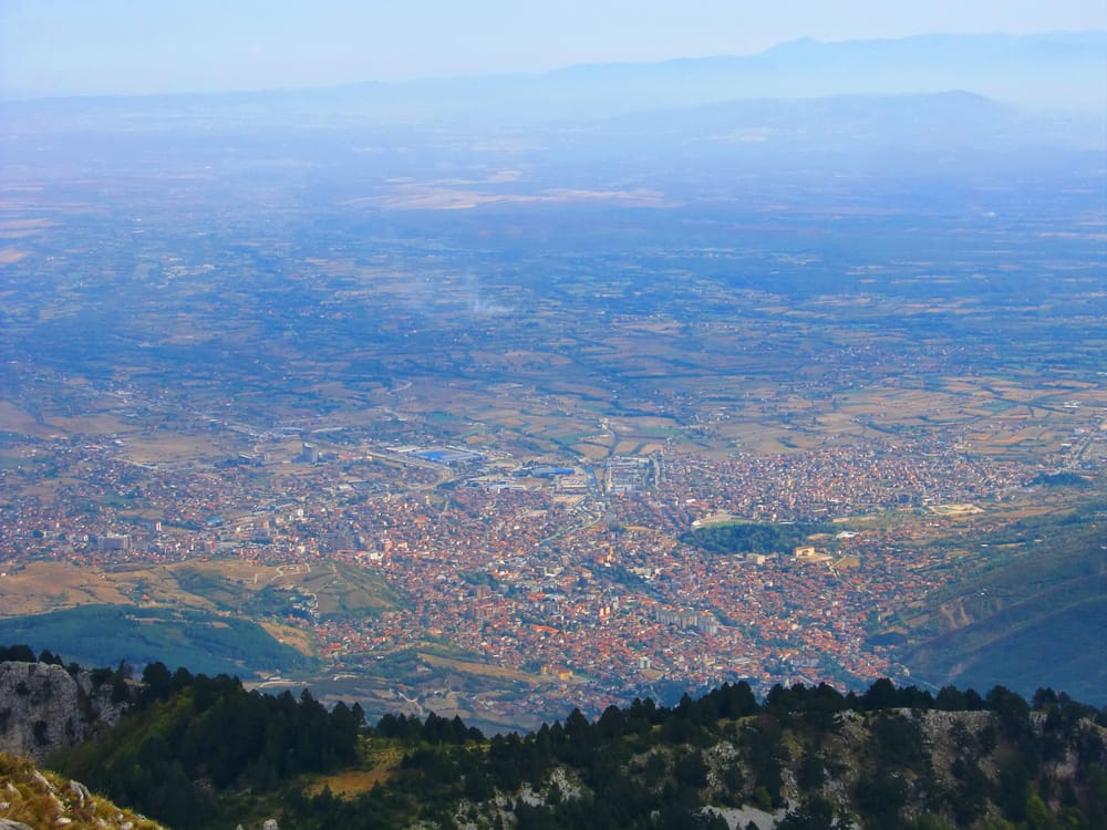Pse po përplasen Prishtina dhe Agjencia Kadastrale për pronat?