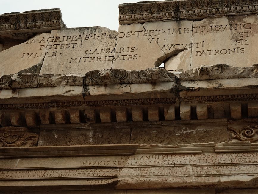 Huazimet në shqip: shtresat latine, sllave dhe turke