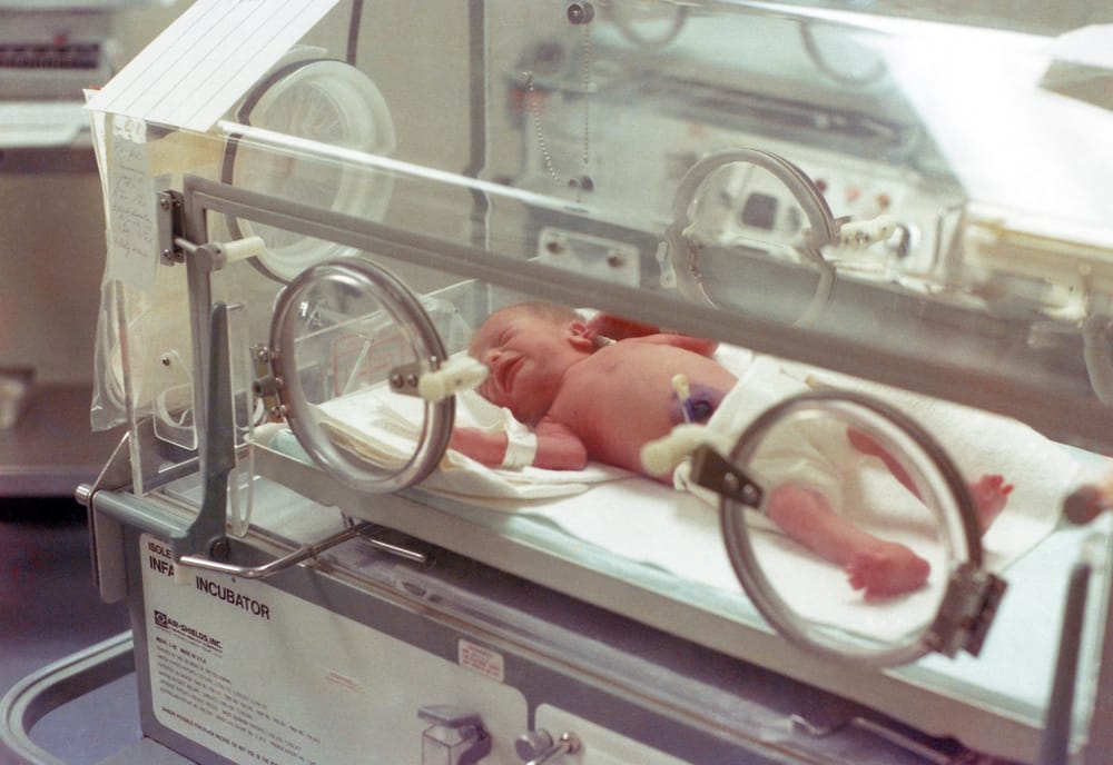 Pse u nis familja Hoxha drejt Romës për të gjetur diagnozën e Dardit?