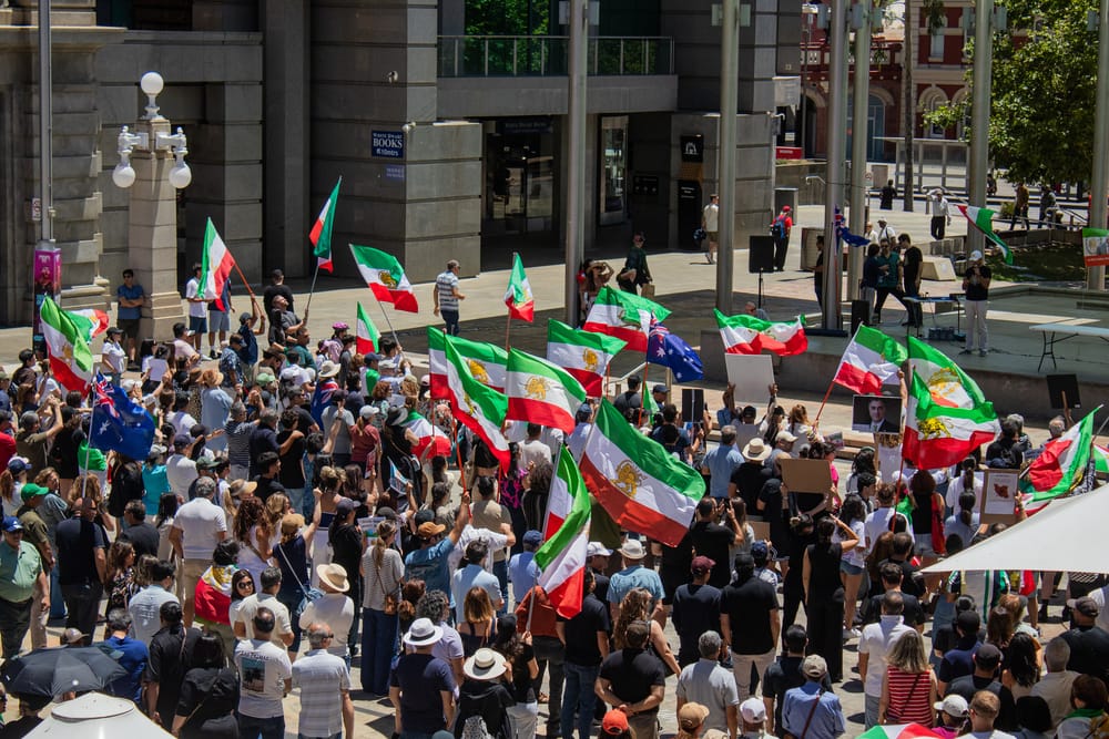 Çfarë i solli Bakallin nga Kanadaja në protestat kundër Ramës?