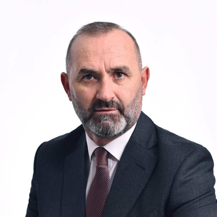 Pse i kërkon Manja Kurtit të distancohet nga kosovarët e protestave?