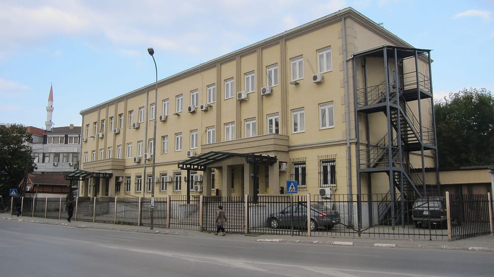 Si operonte grupi akuzuar për kontrabandë me 13 migrantë nëpërmjet Shqipërisë?