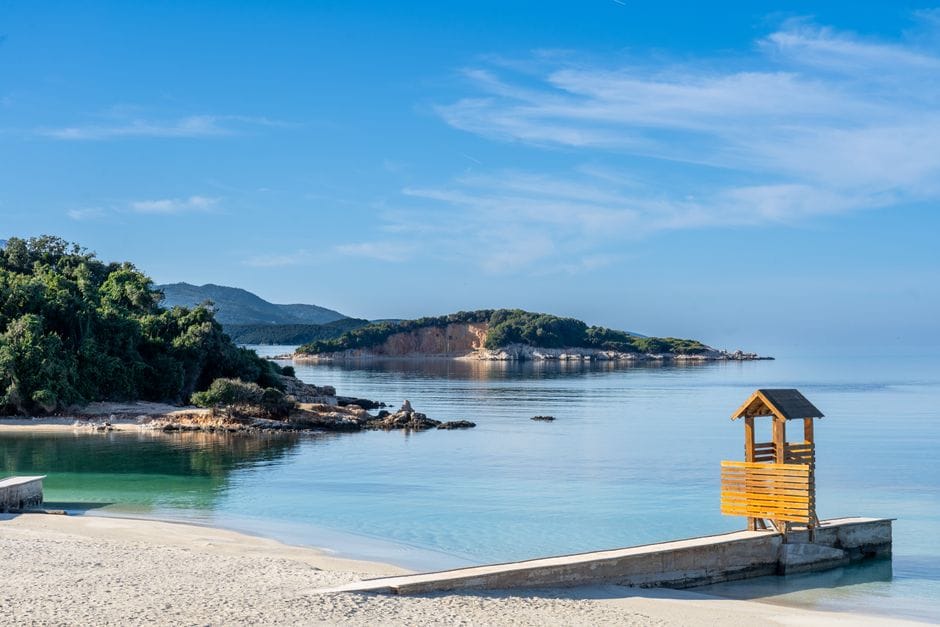 Pse dështon siguria ujore në plazhe sipas ekspertit Fatjon Softa?