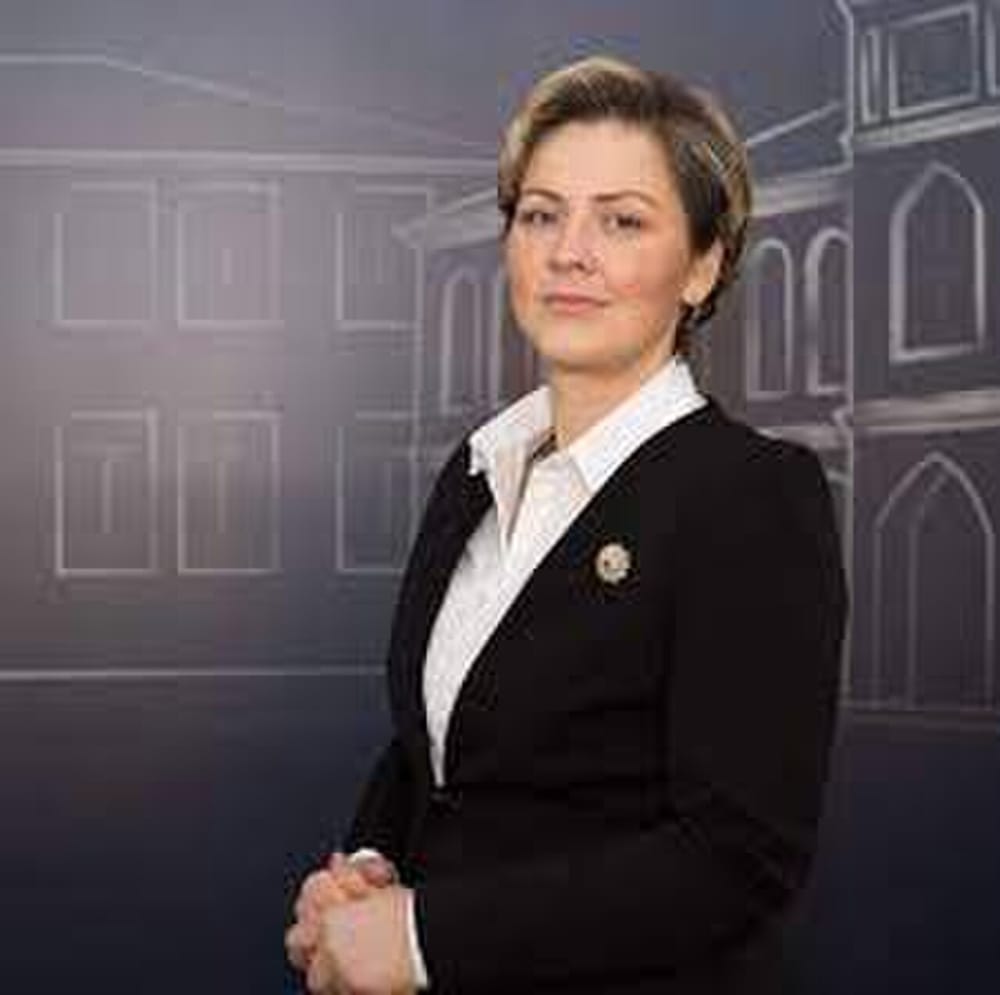Pse kritikohet Ardita Sinani nga akademikët e Kosovës?