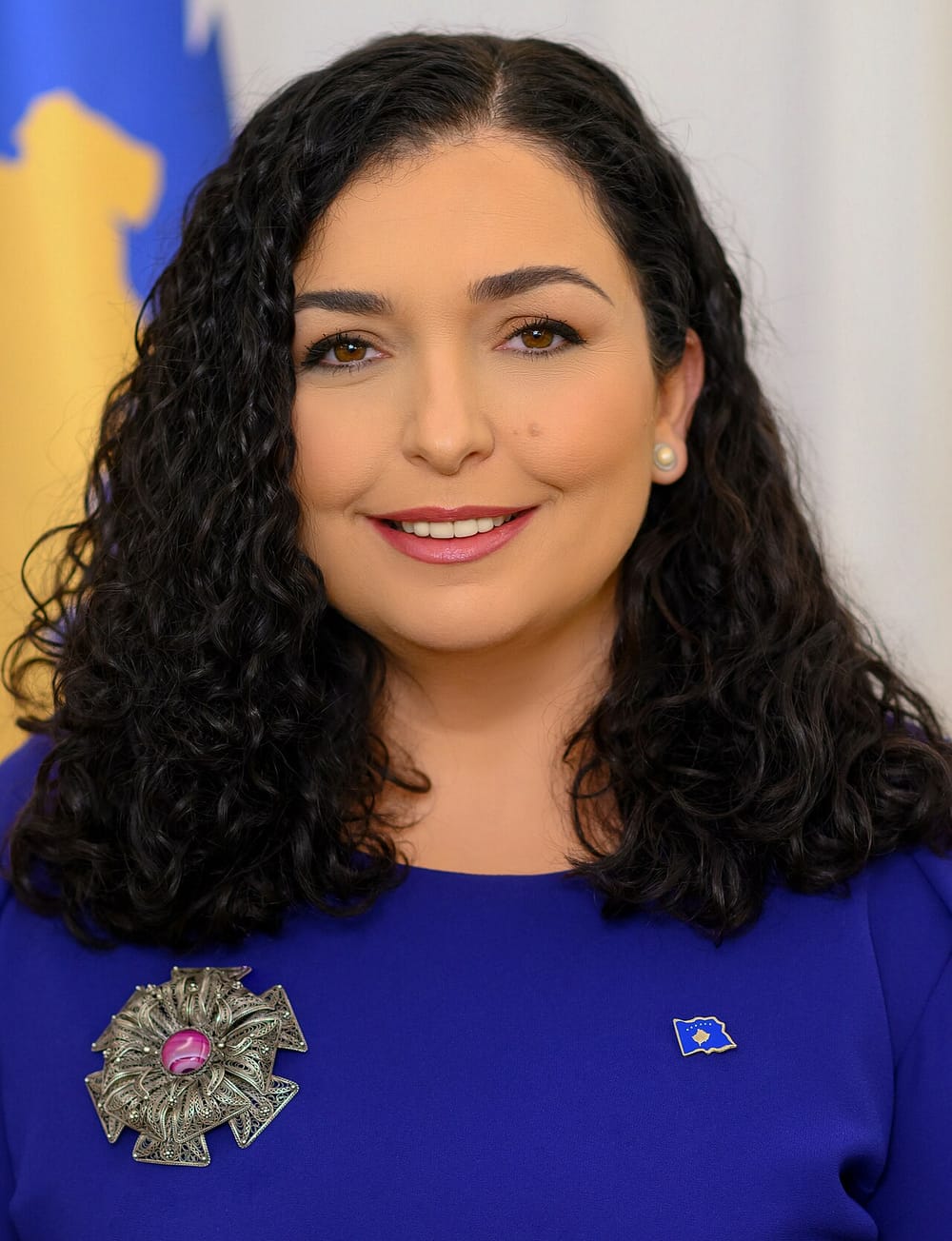 Pse Blendi Fevziu publikoi pyetjet e papara me Thaçin?