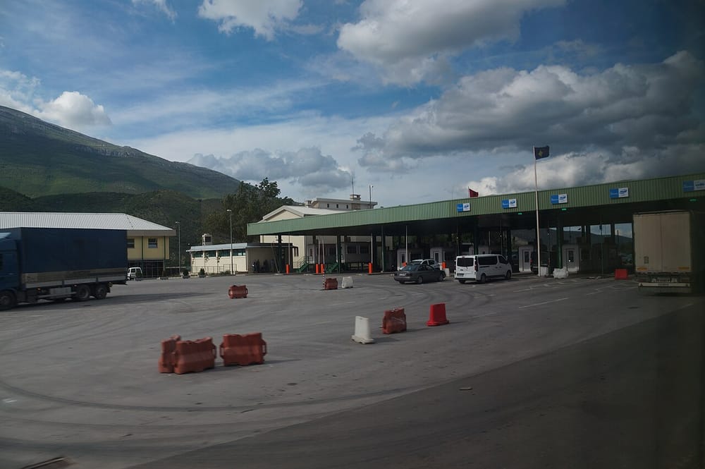 Sa turistë hynë në Shqipëri përmes Morinës për 12 orë?