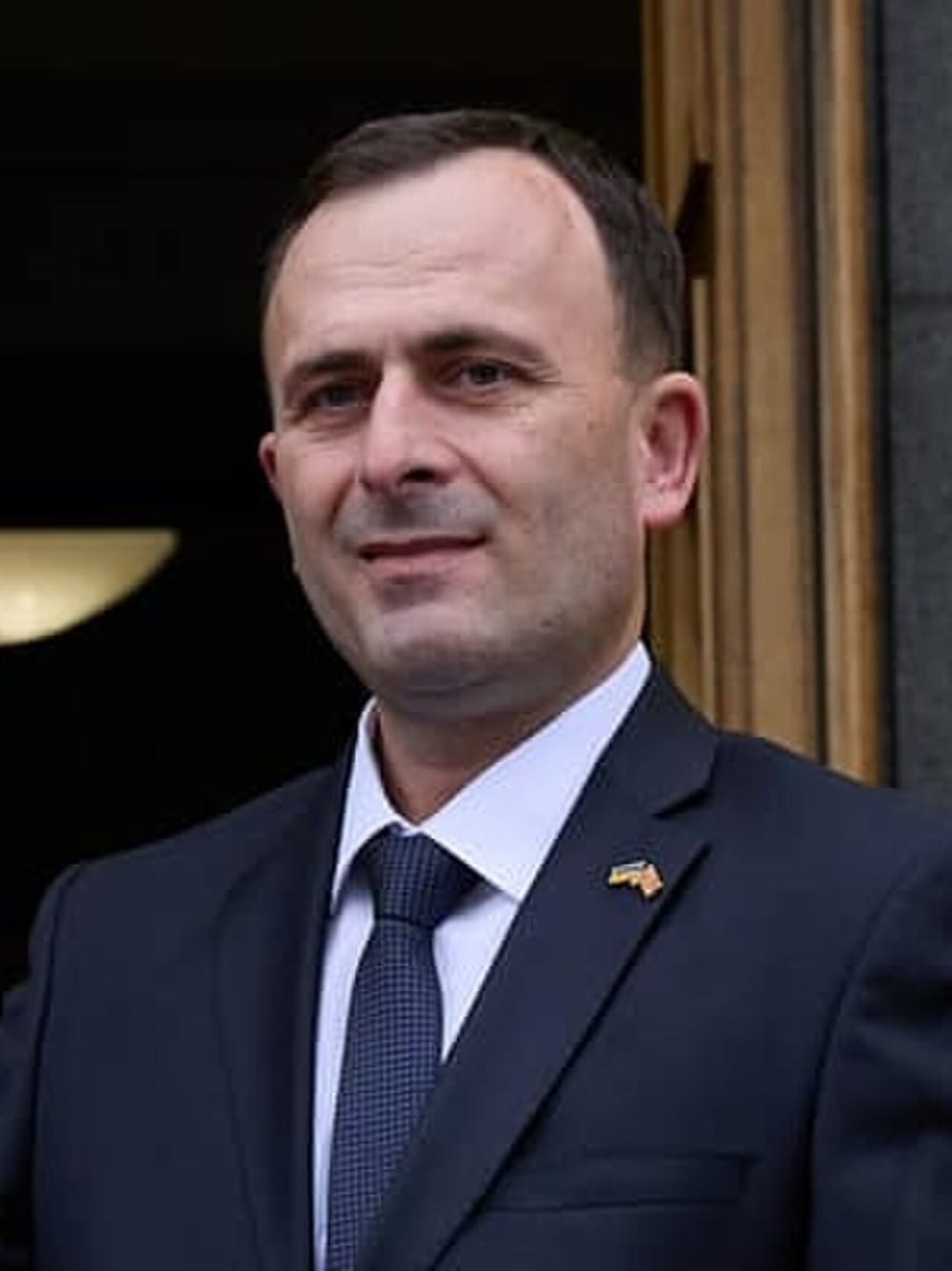 Pse Sllaveski kundërshton rritjen e tarifave bankare?