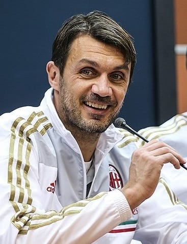 Si e nderon Milani legjendën Maldini në ditëlindjen e 58-të?