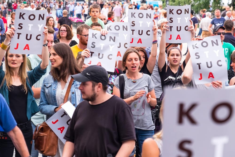 Pse thirrje Berisha deputetëve për çdo minutë më 8 maj?