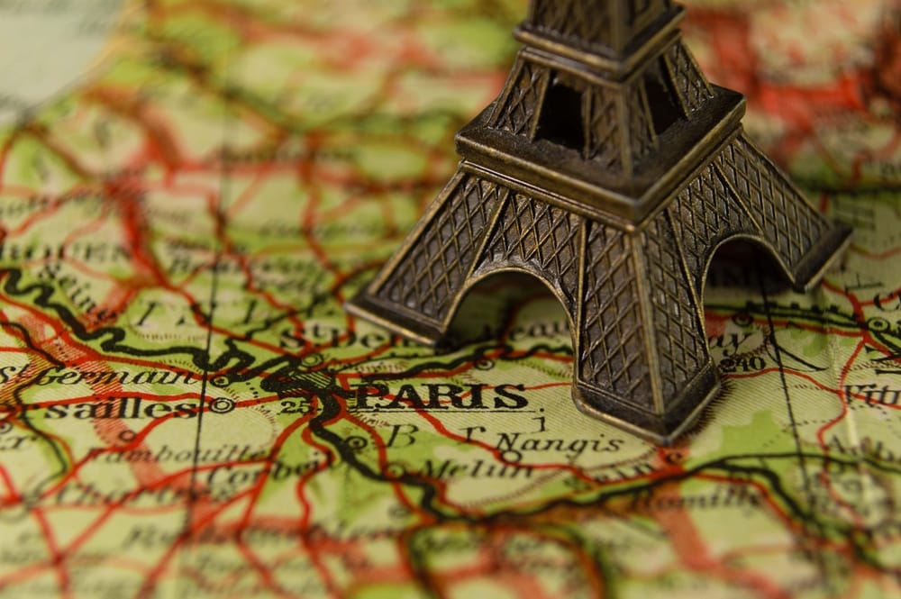 Si e shënoi Nita Latifi 3-vjetorin e dashurisë para Kullës Eiffel?