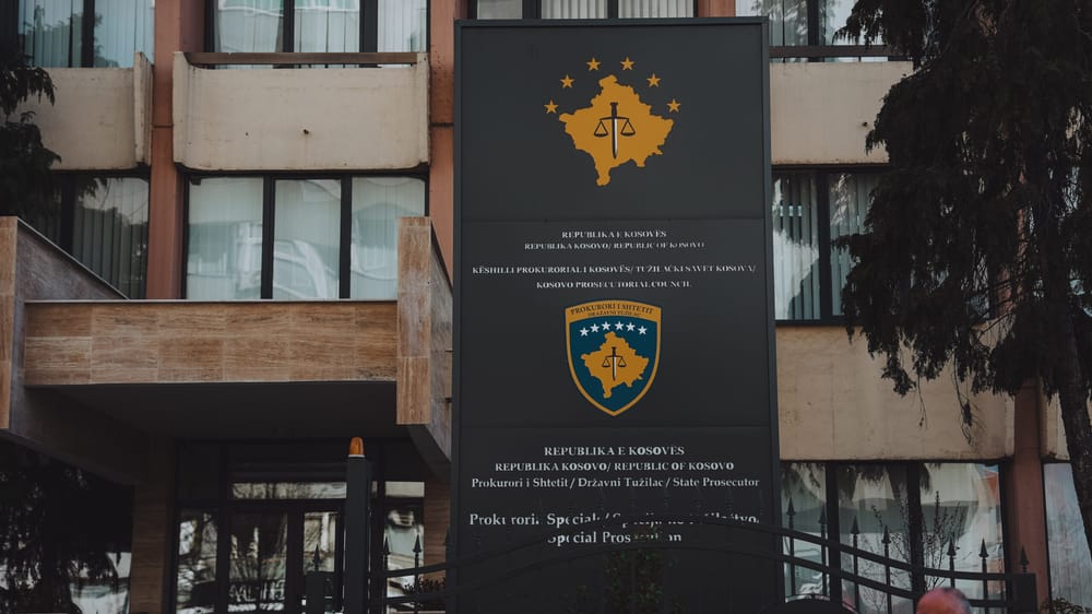 Kush janë 5 policët serbë të aktakuzuar për krime lufte në Fushë-Kosovë?