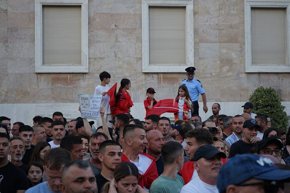 Ahmeti: Rama i quajti protestuesit 'sorra dhe korba' nën presion